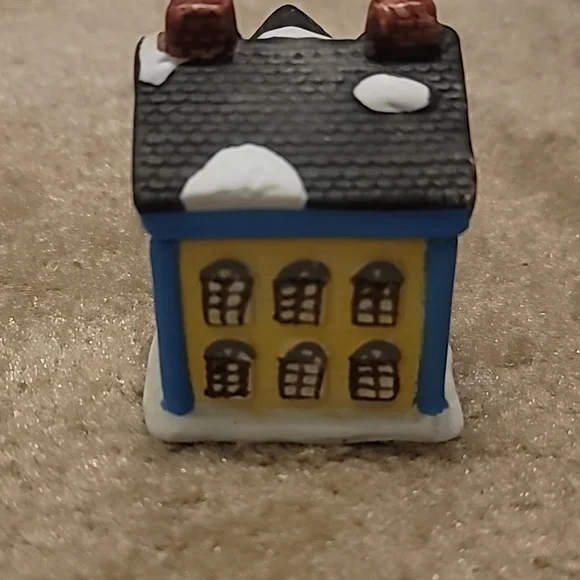 Vintage Porcelain Trinket Box House - Picture 3 of 7